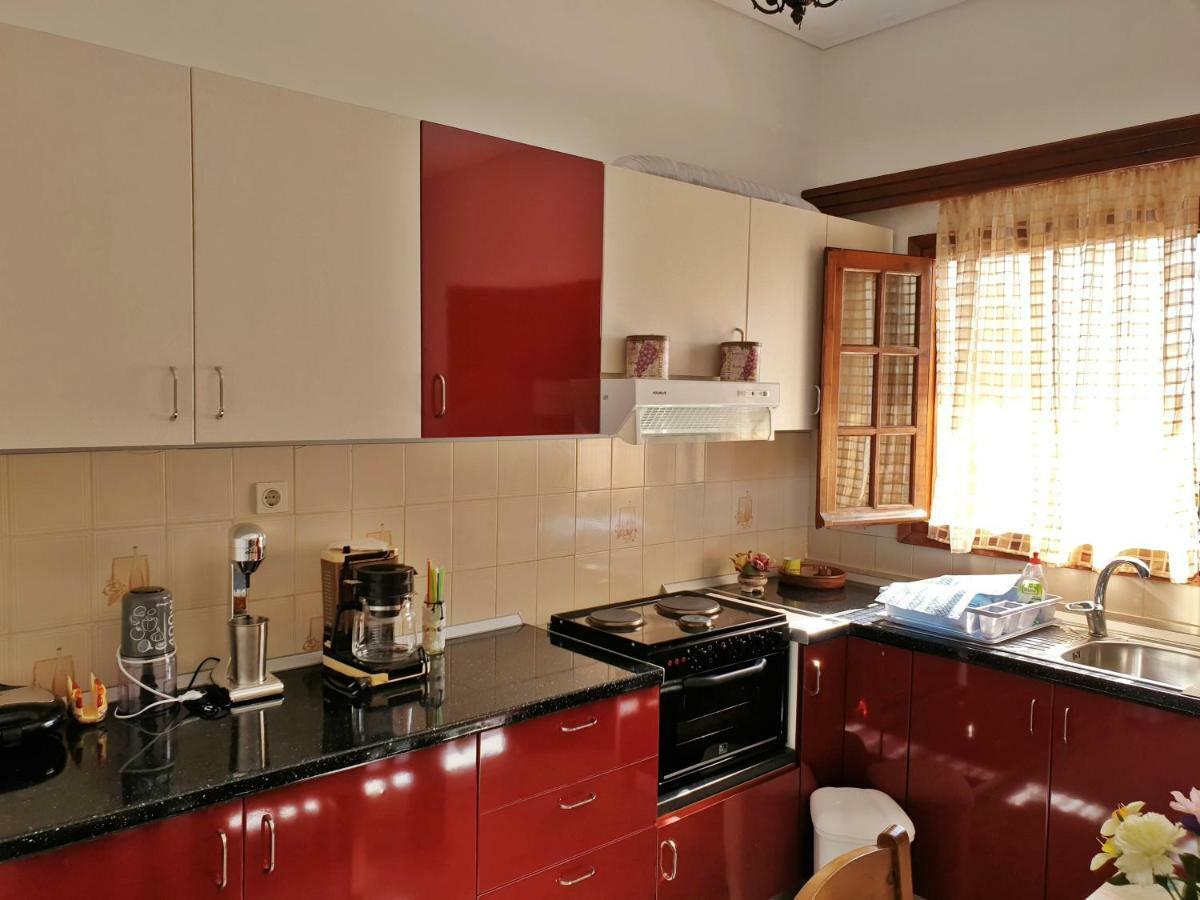 Myrto'S Apartment No15 Loutra Oraias Elenis Ngoại thất bức ảnh